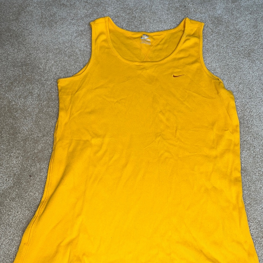 NIKE SPORTSWEAR Golden Yellow Tank Size XL